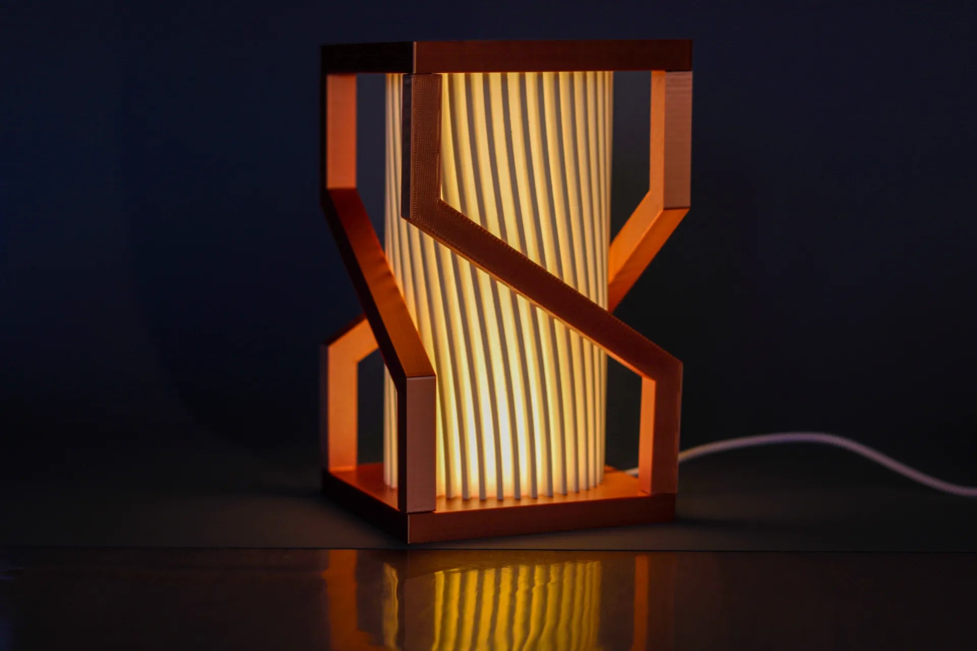 Modern Bakır Görünümlü LED Lamba