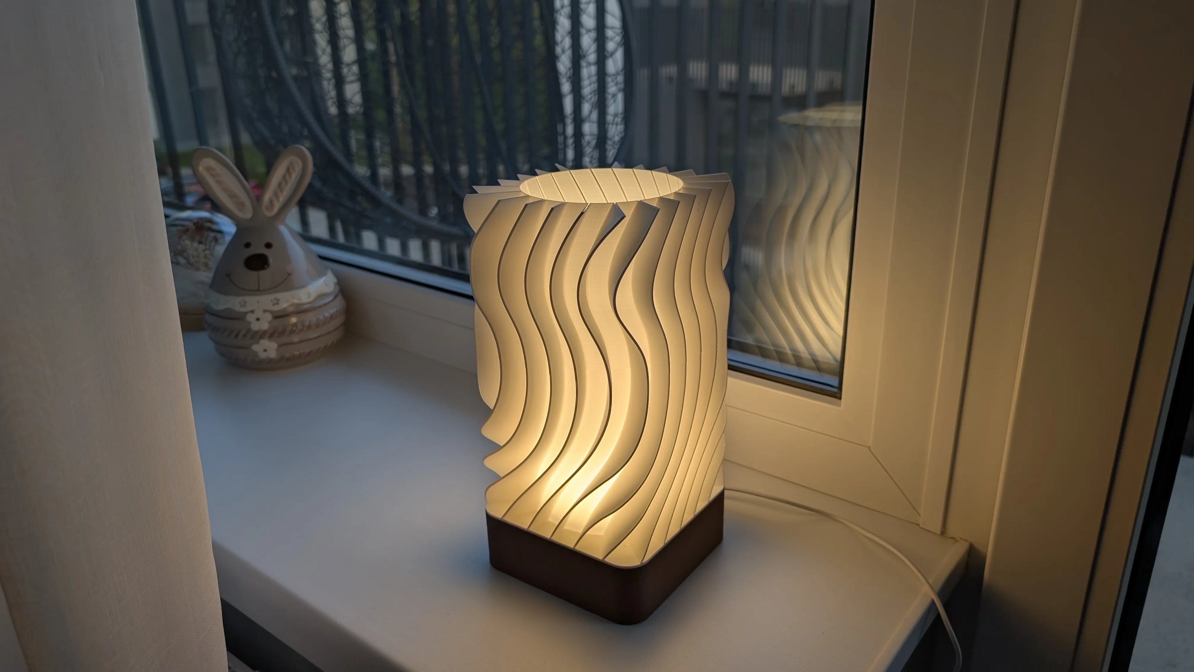 Dalgalı E27 LED Dekoratif Lamba